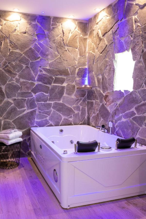 Lovely Rooms - Guest House Suites Triggiano Exterior foto