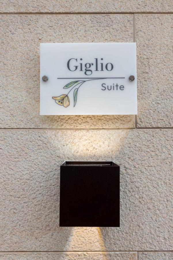 Lovely Rooms - Guest House Suites Triggiano Exterior foto